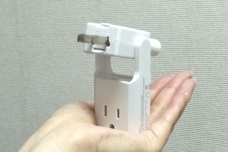 Podría utilizarse un enchufe de cable alargado en hogares estadounidenses